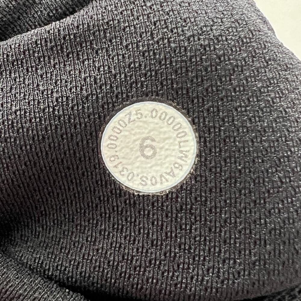 Lululemon Solid Black Pace Rival Medium Rise Crop… - image 7